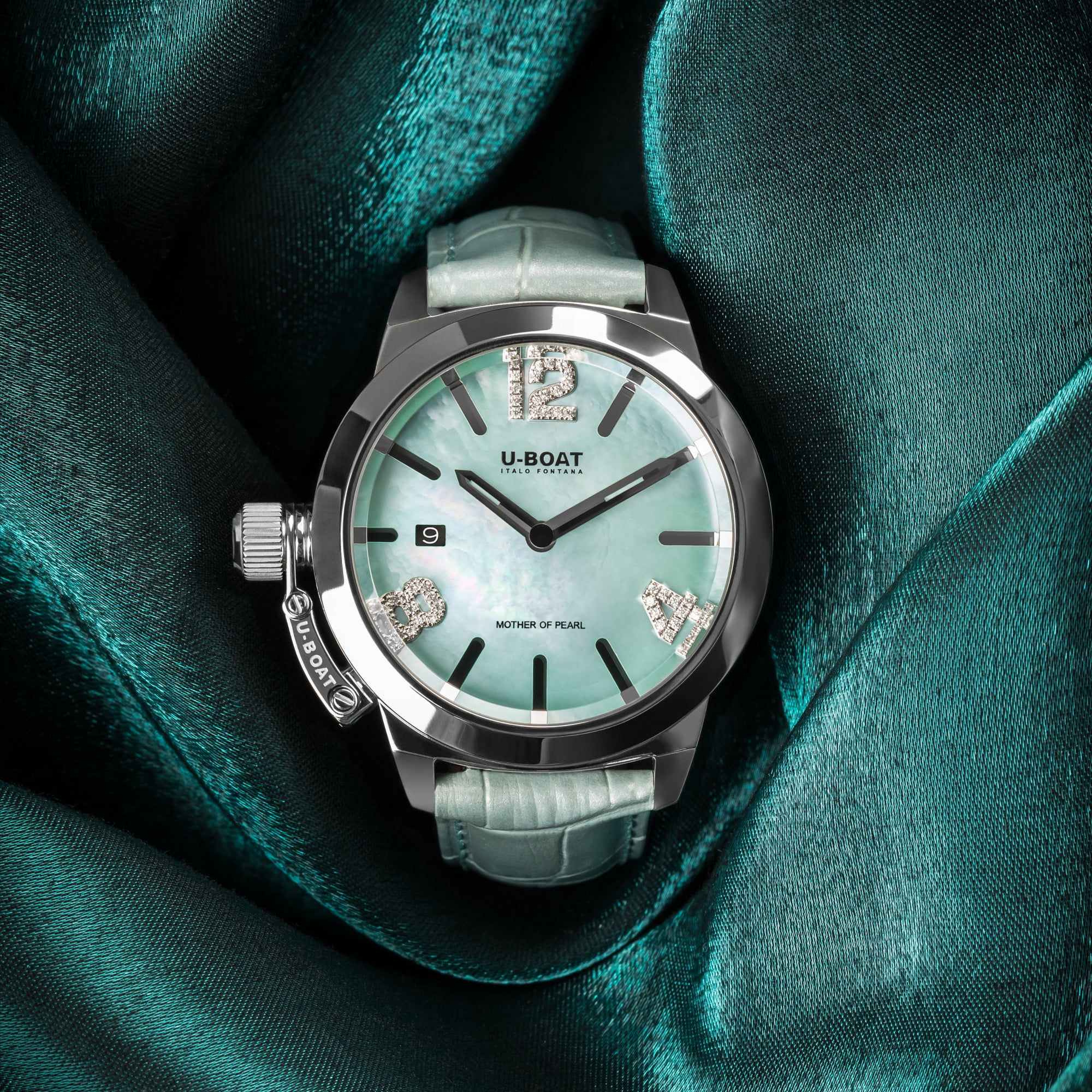 CLASSICO 38 TURQUOISE MOTHER OF PEARL – U-Boat